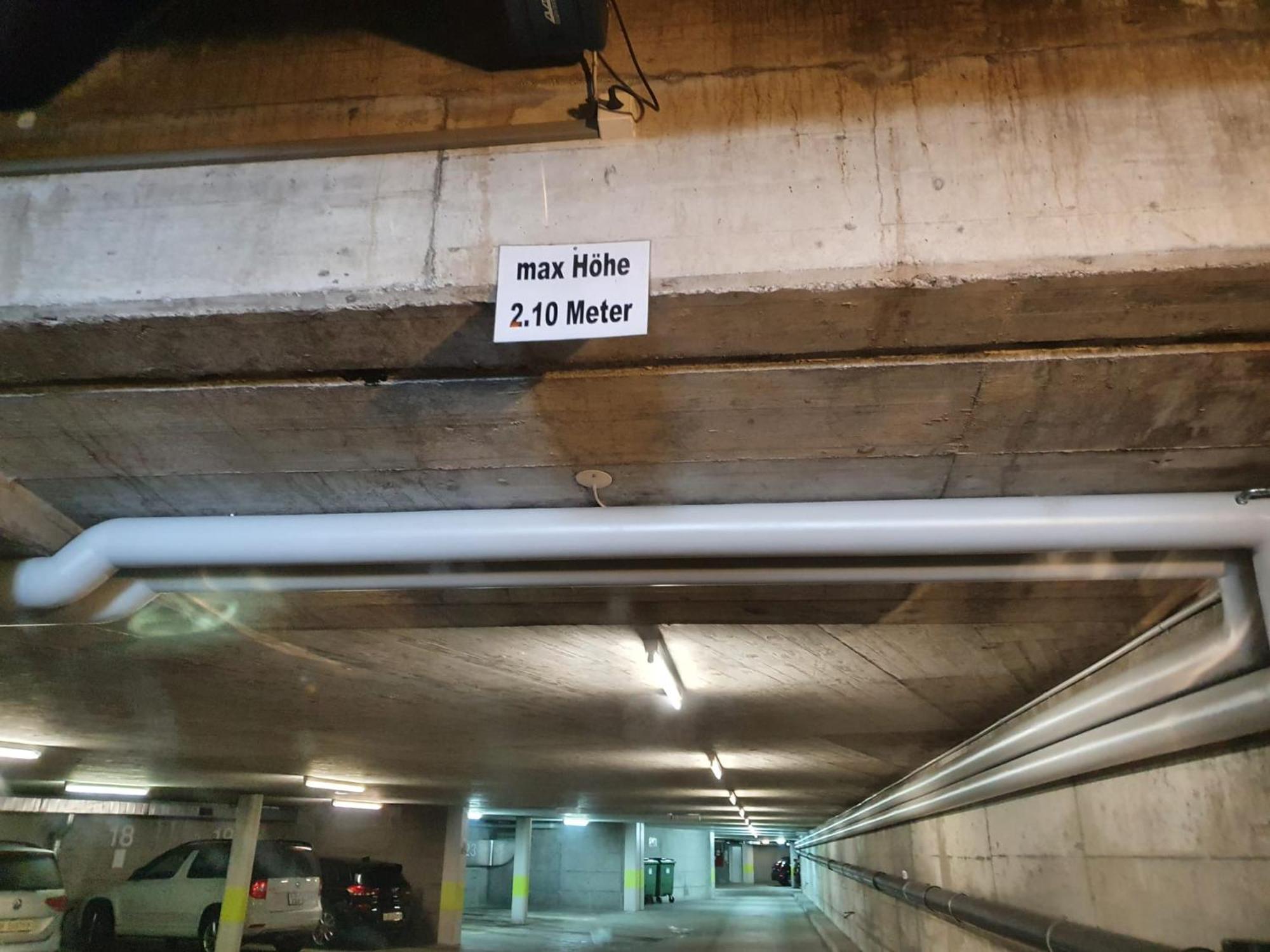 安德马特瑞士木屋酒店 外观 照片